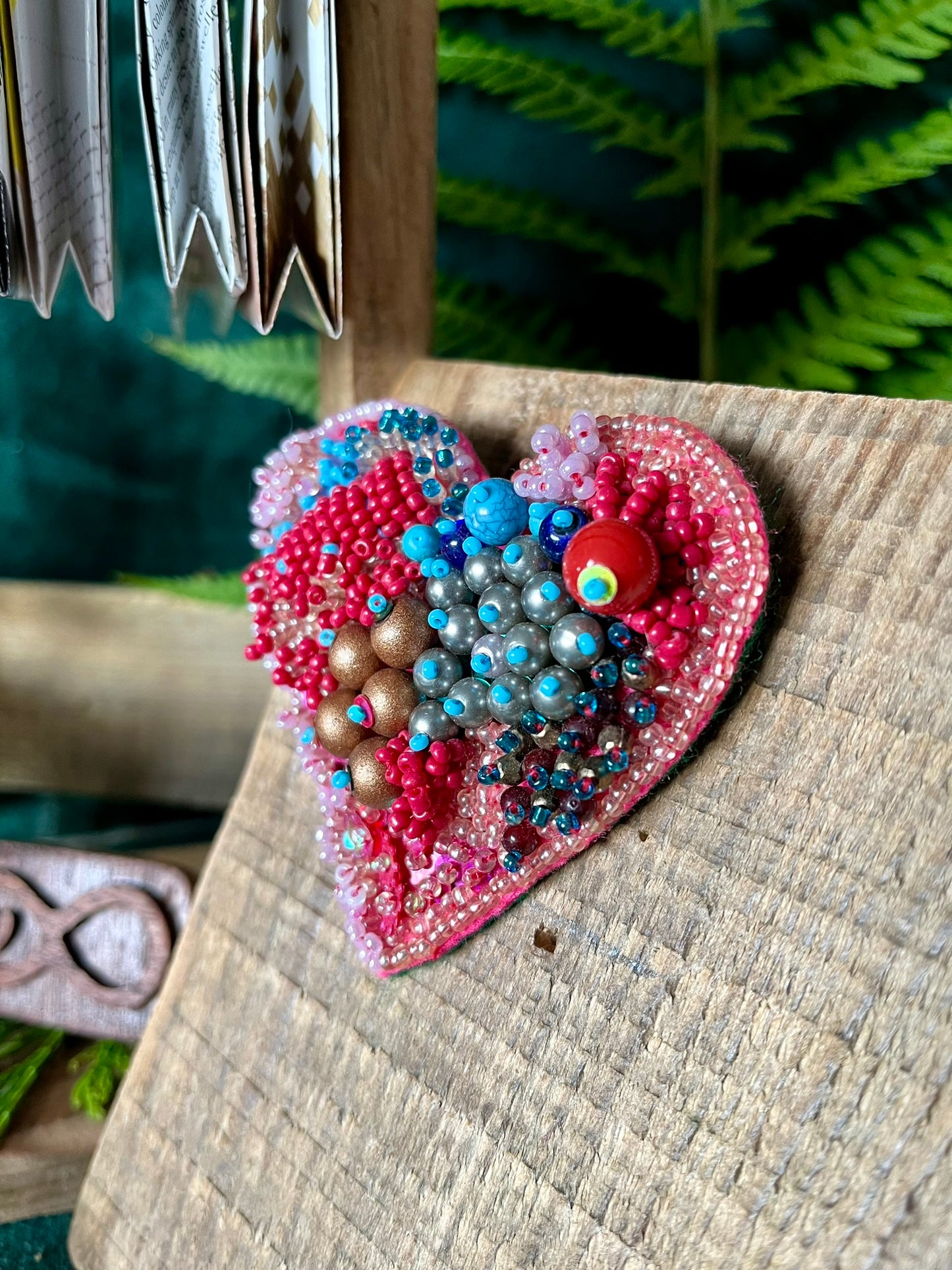 Heart large brooch